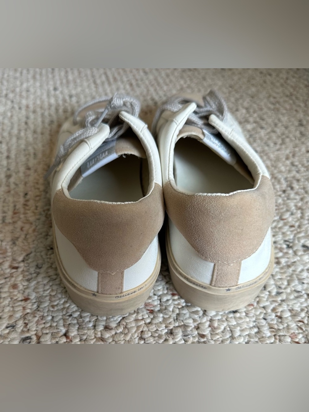 Mi.iM Cream Shoes with Tan Suede Trim and Star 8.5 - Picture 5 of 8